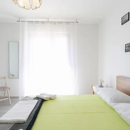 Uncle Albertʹs * تروغير