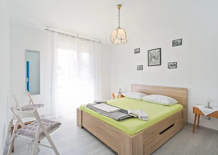 Uncle Albertʹs Apartamento Trogir