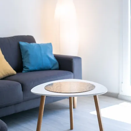 Uncle Albertʹs * 特罗吉尔